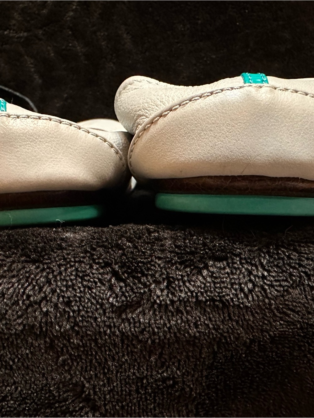 Tieks Women's Light Gray Leather Ballet Flats with Teal Accent - Picture 5 of 8